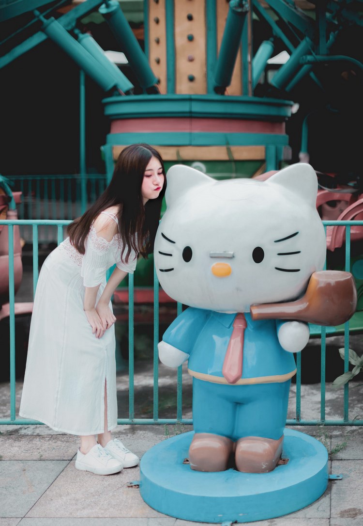 [秀人网]美乳性感尤物陈思琪大尺度浴室透视装爆乳黑丝睡衣主题系