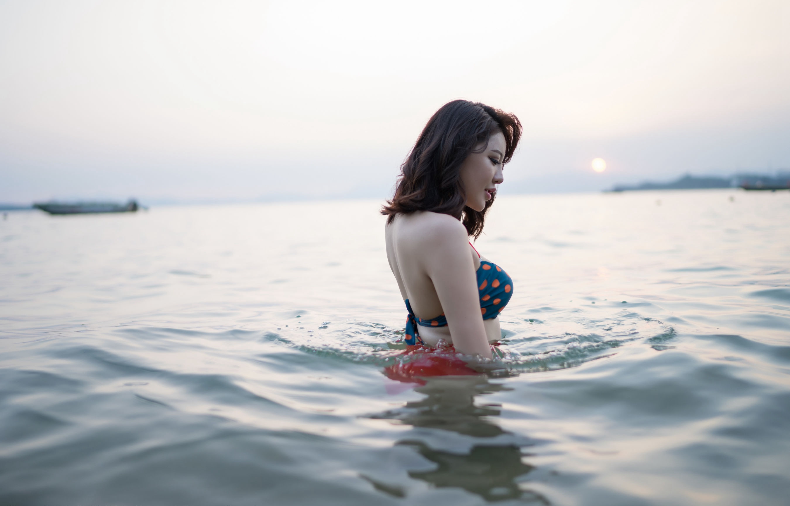 [秀人网]美乳性感尤物陈思琪大尺度浴室透视装爆乳黑丝睡衣主题系