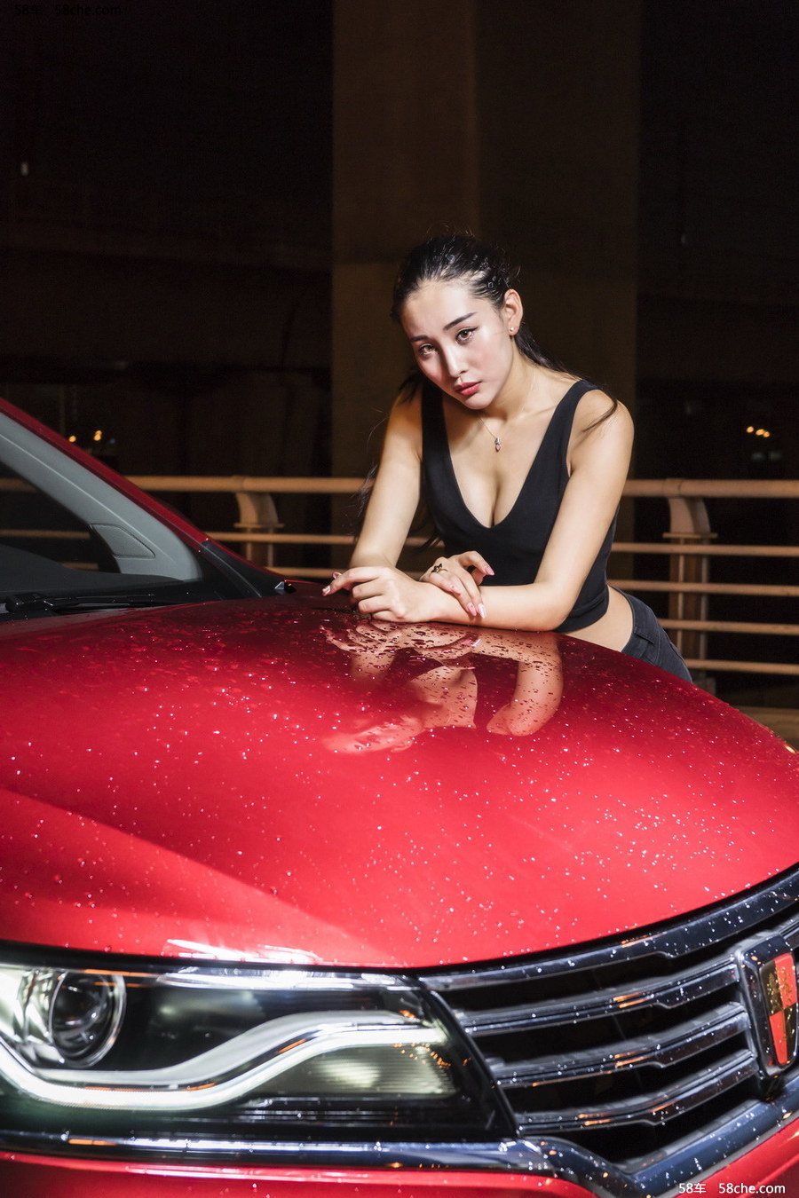 身姿窈窕纤细的冷艳女神魅力无限豪车激情图片