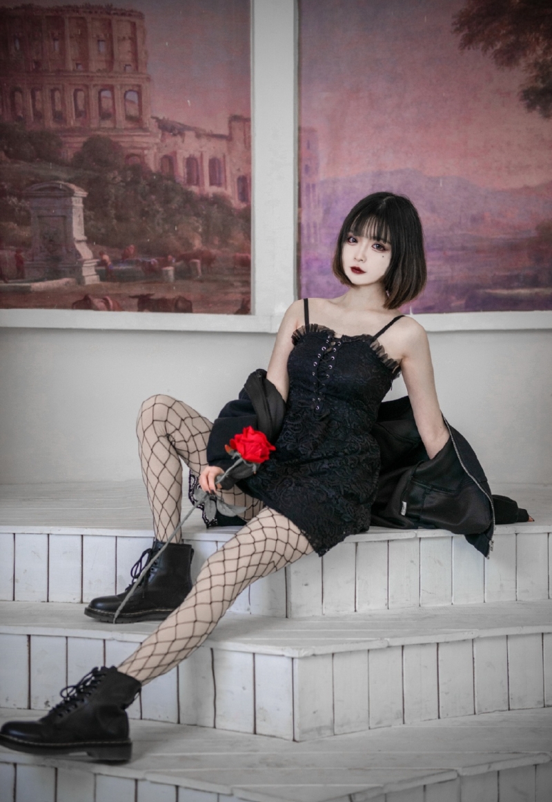 暗黑系萝莉少女妩媚妖艳套图