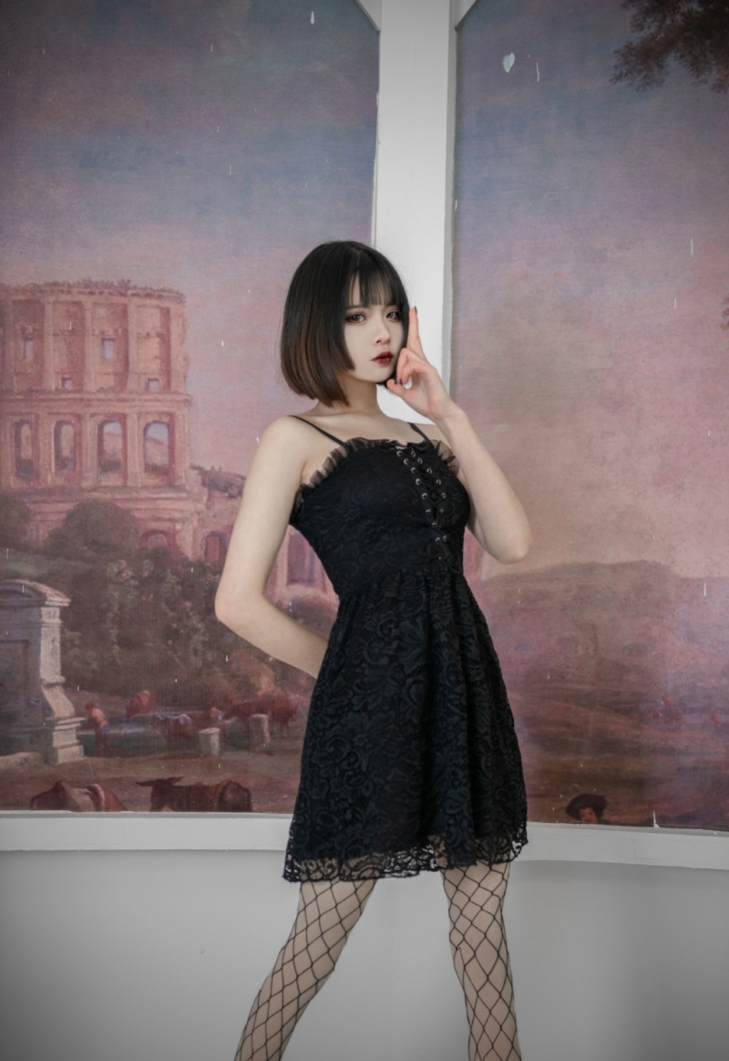 暗黑系萝莉少女妩媚妖艳套图