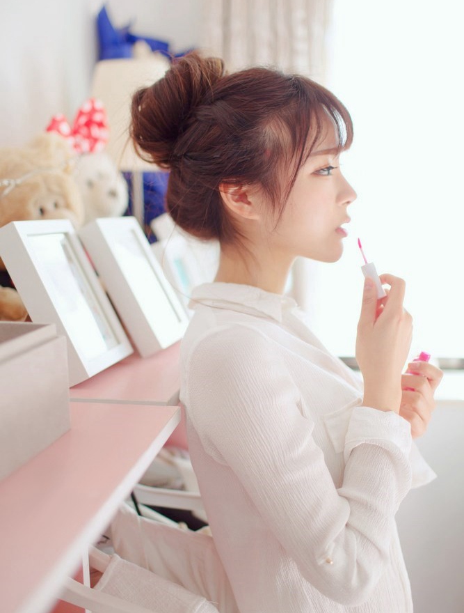 美女牛仔裤翘臀gogo全球人体高清大胆图片