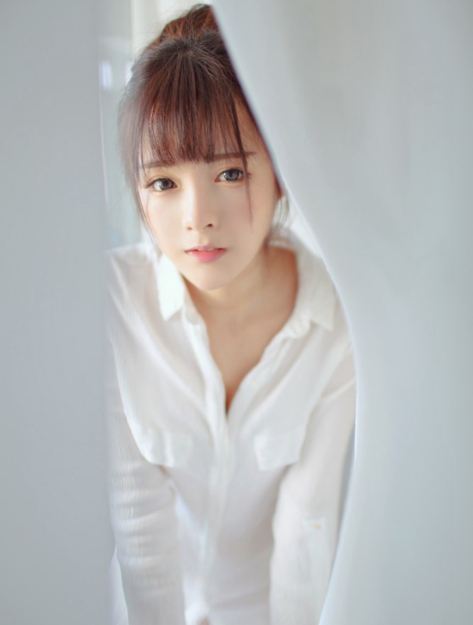 美女牛仔裤翘臀gogo全球人体高清大胆图片