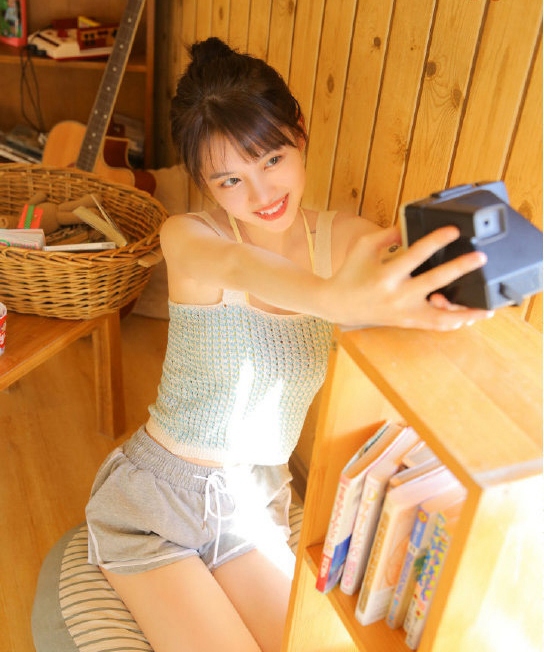 美女牛仔裤翘臀gogo全球人体高清大胆图片