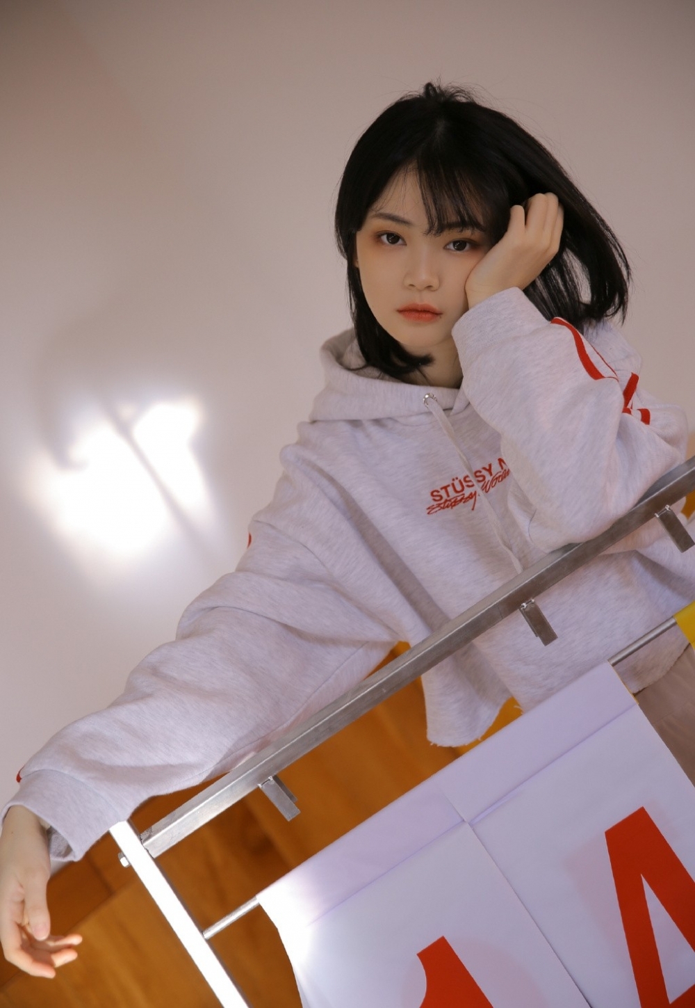 清纯可人的元气美少女运动装显得活力满满个性写真