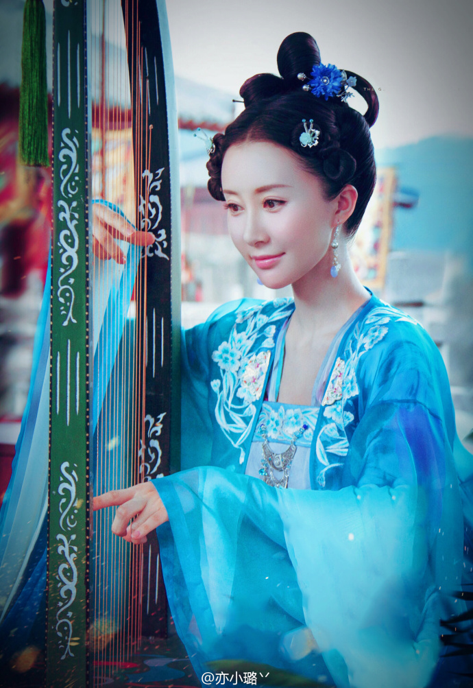 舒畅主演电视剧《大唐荣耀》古装图片