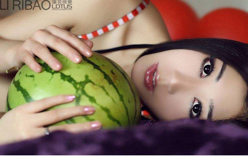 都市佳人杨晨晨超短裙美腿翘臀诱惑中国大胆绝美人体