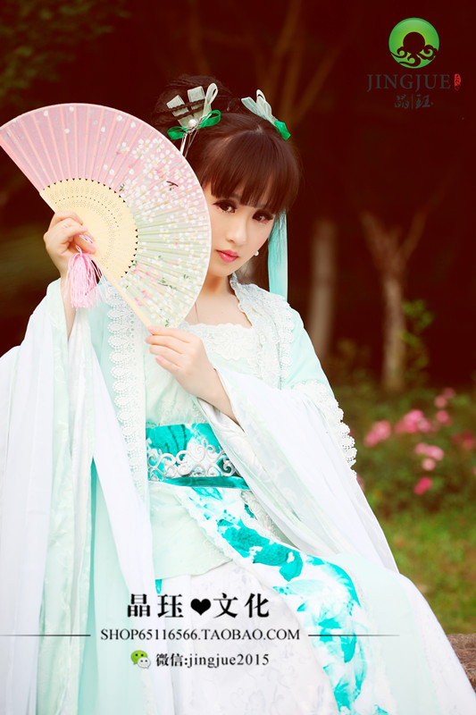 美如小龙女的刘海古装美女