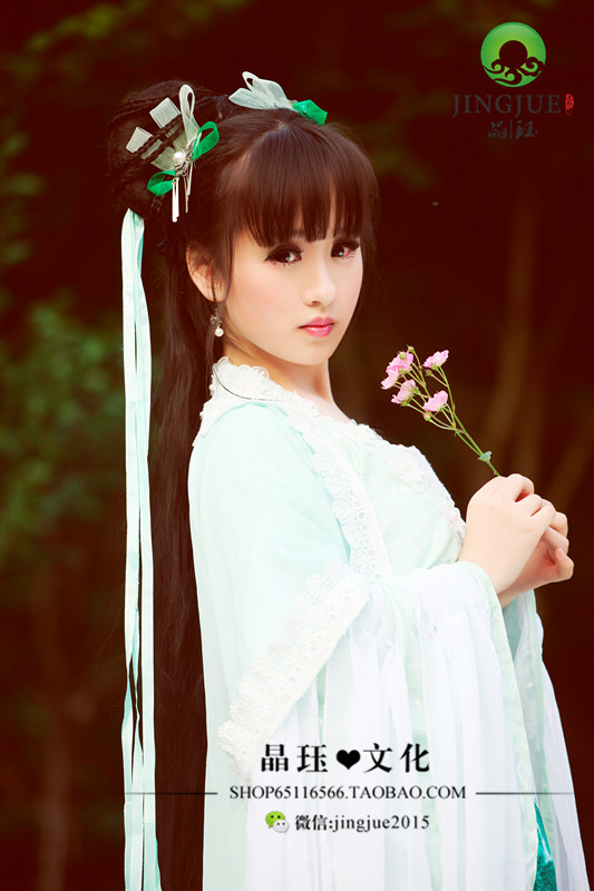 美如小龙女的刘海古装美女