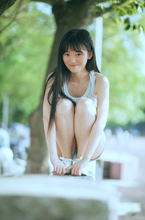 高挑网红美女张辛苑私房照