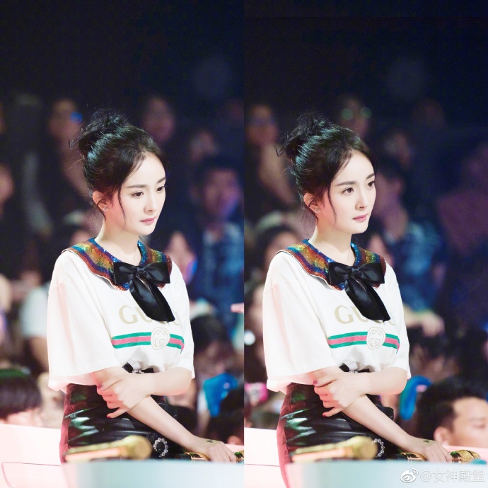 杨幂综艺花絮美图 丸子头少女范儿