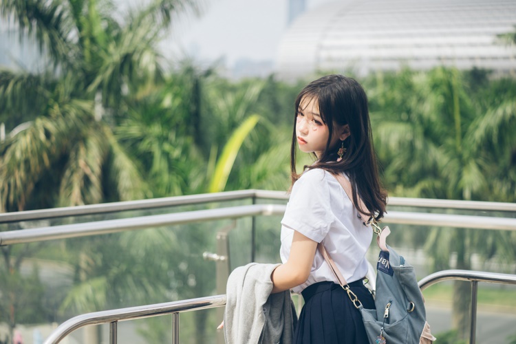 清纯养眼的制服美女国模极品高颜值自拍写真