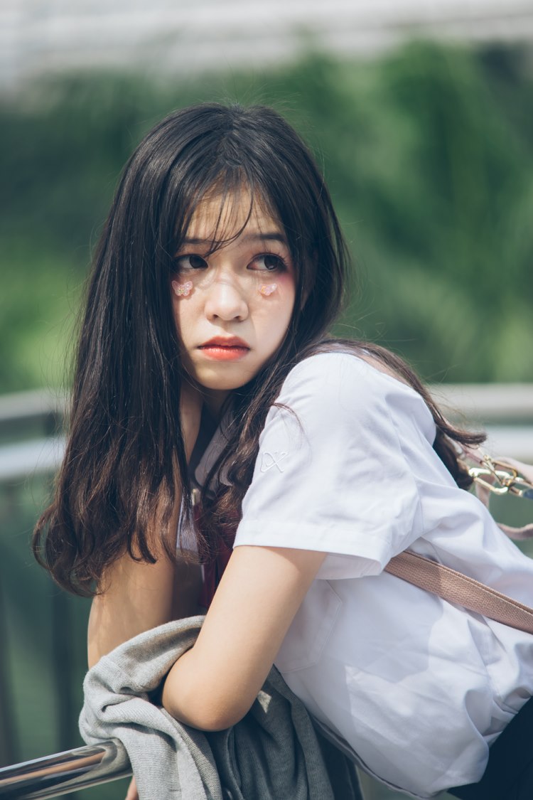 清纯养眼的制服美女国模极品高颜值自拍写真