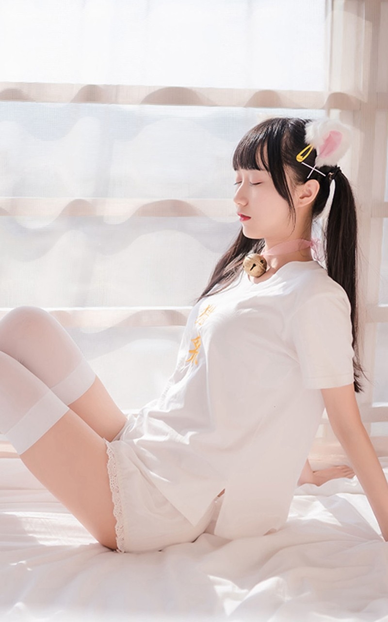 情趣兔女郎白丝美腿床笫之私令人咂舌的美女私照