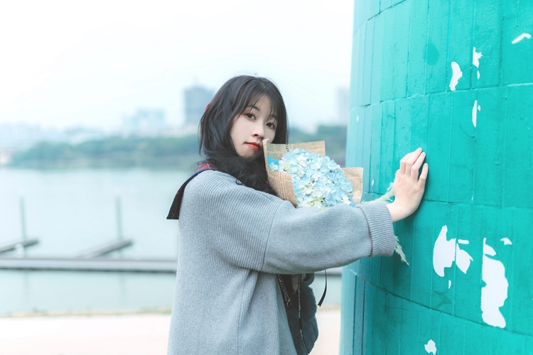 素人美女校园正妹白丝美腿户外清纯养眼写真图片