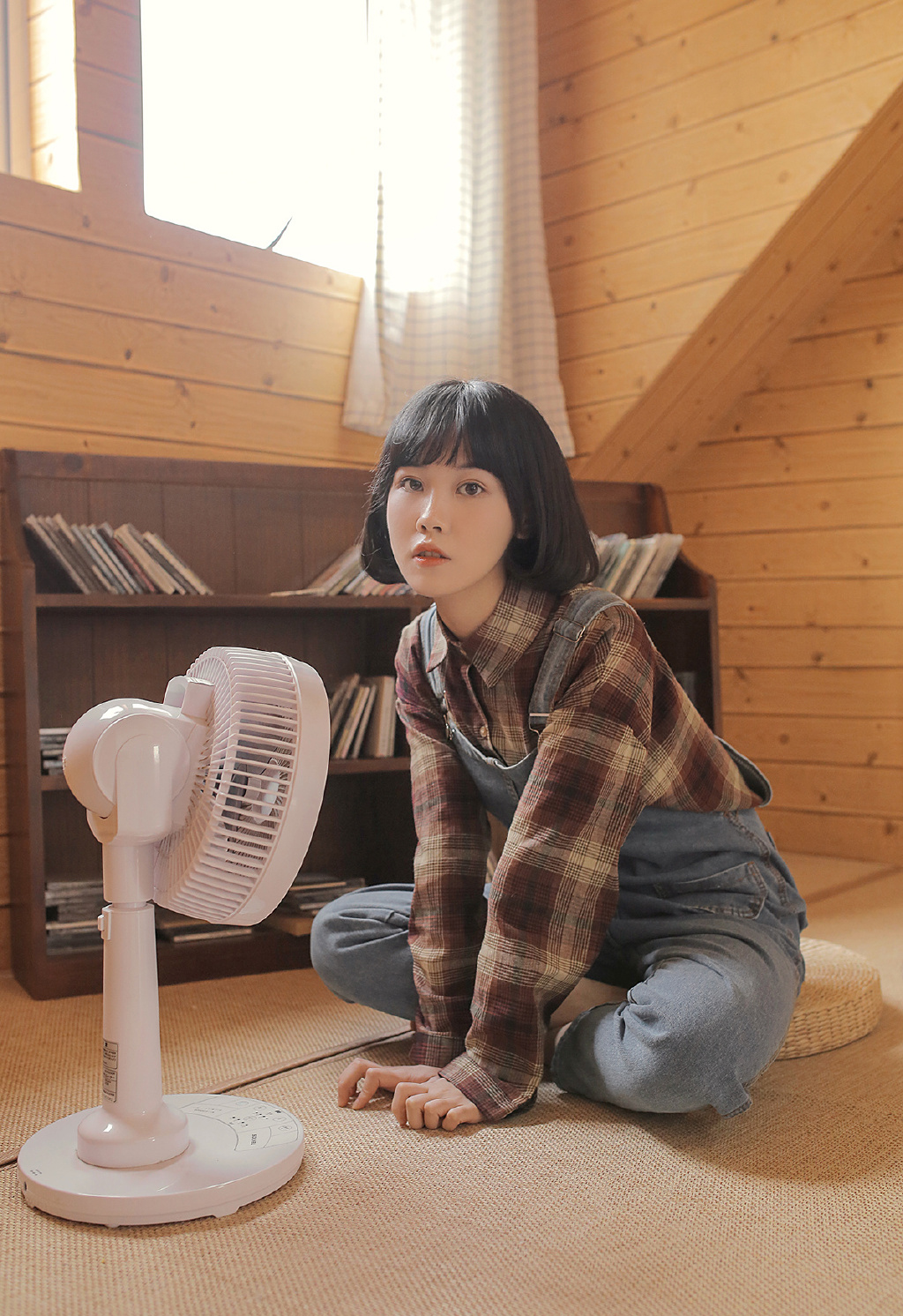 黑丝性感女白领在办公室诱与惑妩媚销魂人体艺术照