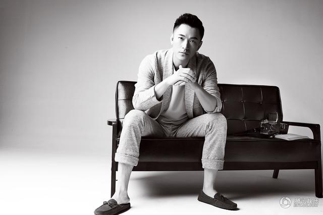 朱泳腾最新绅士款写真 帅气之中透着雅痞味道