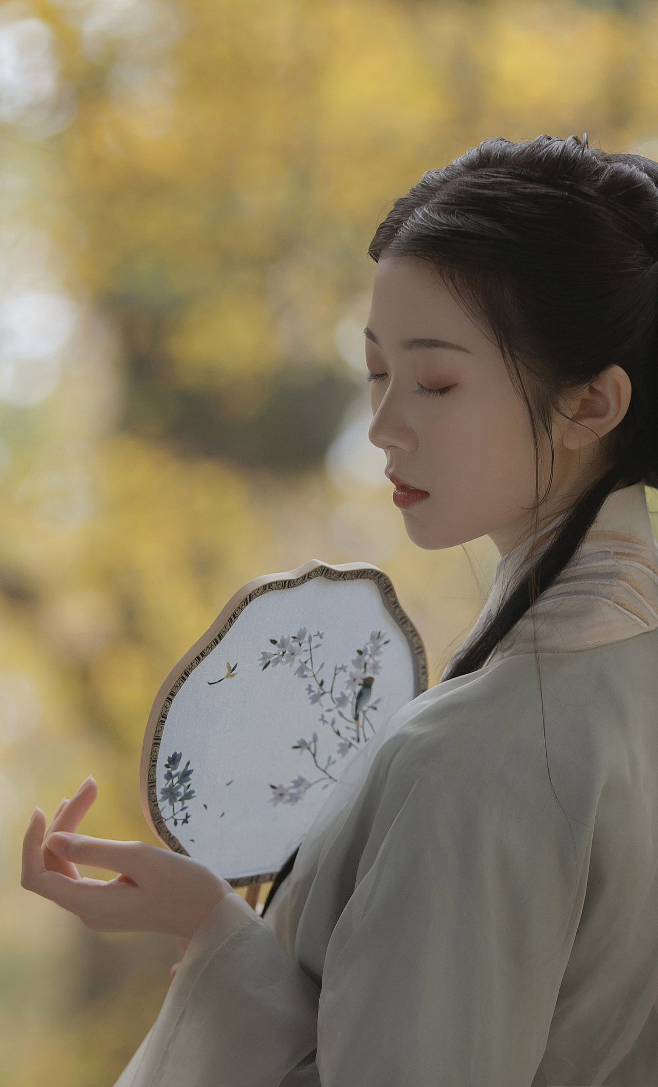 端庄大方的古风美女户外气质飘然唯美古风摄影