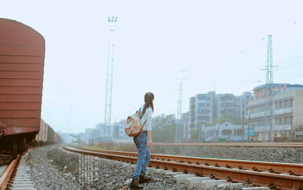 吊带背心美女清纯软妹青涩阳光小清新写真图片