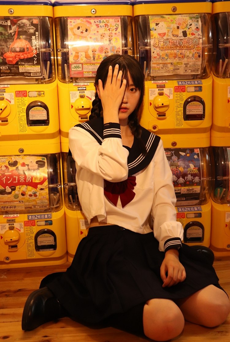 麻花辫日本制服萝莉日常生活照黑丝美女鉴赏写真图片