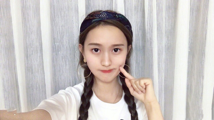 jk制服女子户外职业装充满女人味的私人拍摄