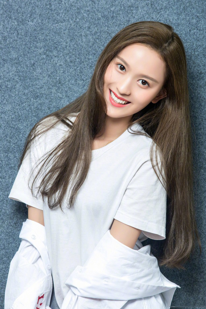 jk制服女子户外职业装充满女人味的私人拍摄