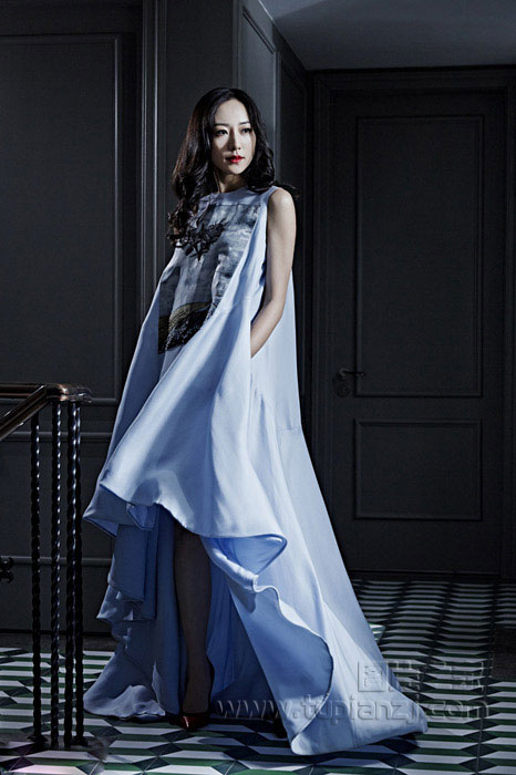 韩雪时尚写真图片 上演玉女轻奢风