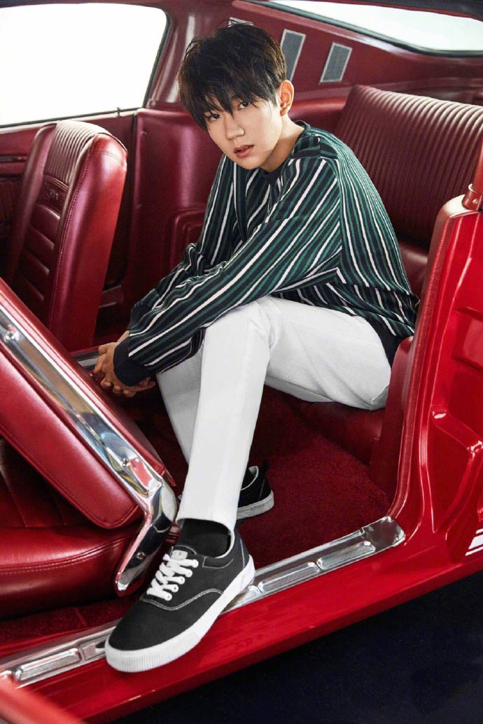 王源HM中国区形象宣传照 尽显富家少爷既视感