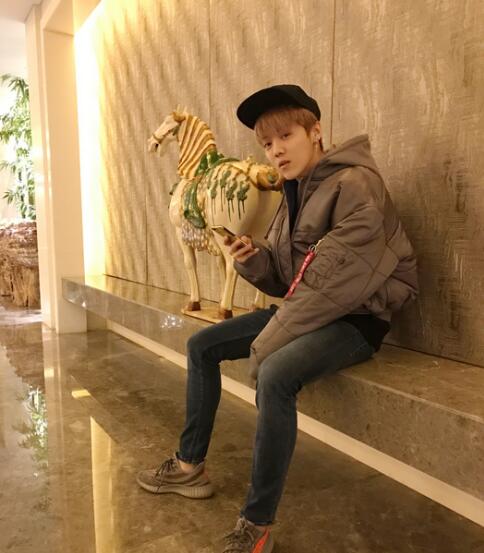 鹿晗生活照大全