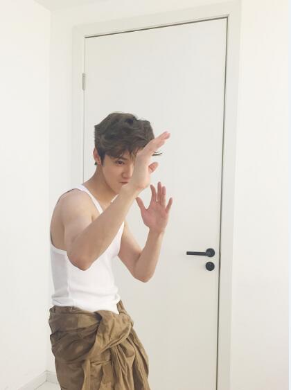 鹿晗生活照大全