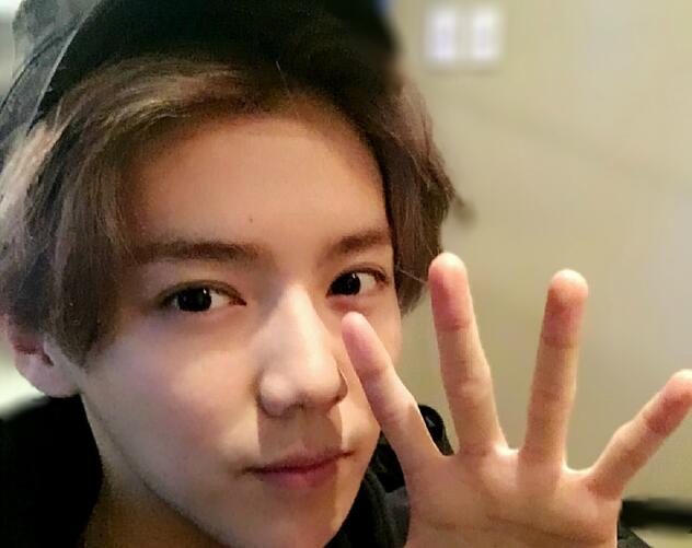 鹿晗生活照大全