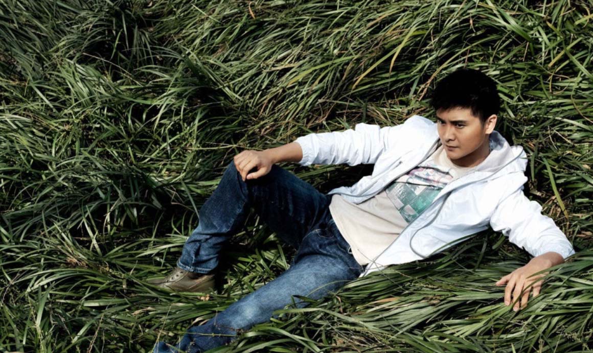 跳水王子田亮魔性写真 空袭一股帅气