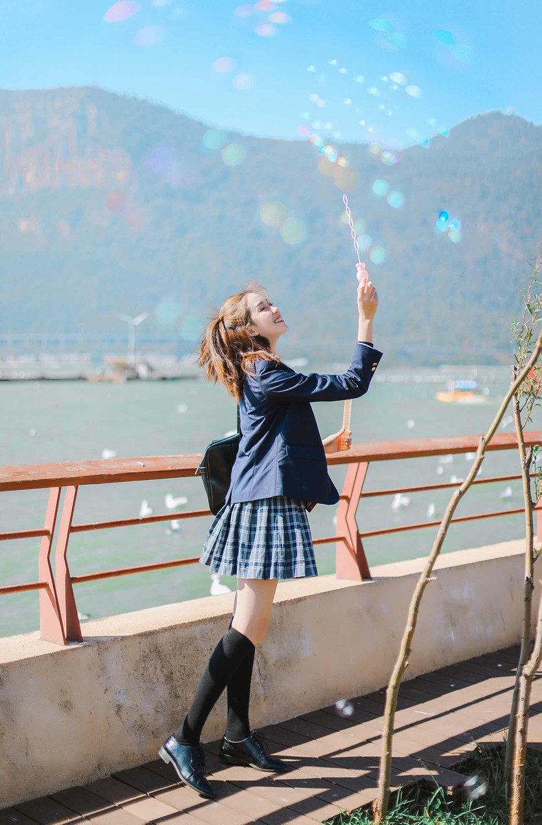 黑丝美少妇床上销魂姿势性感套图