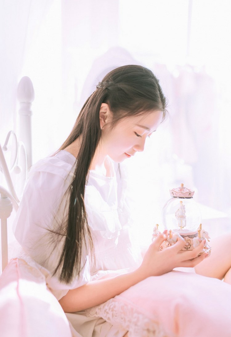 居家少妇性感美臀长腿丝袜诱惑写真图集