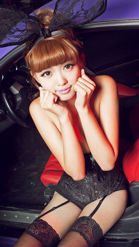 萝莉兔女郎美女车模写真  可爱性感