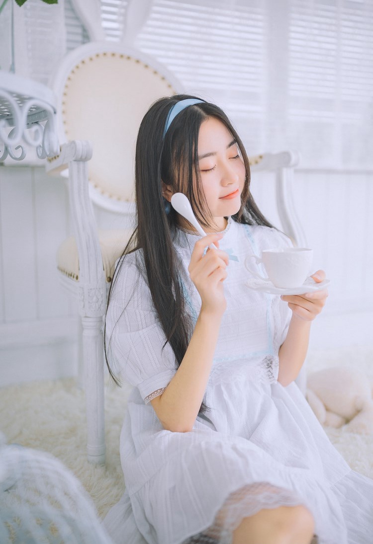 多情少妇蕾丝情趣内衣肥臀爆乳雪白肉体销魂荡魄美女照片