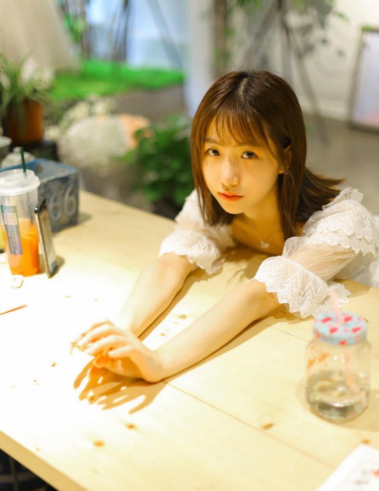 多情少妇蕾丝情趣内衣肥臀爆乳雪白肉体销魂荡魄美女照片