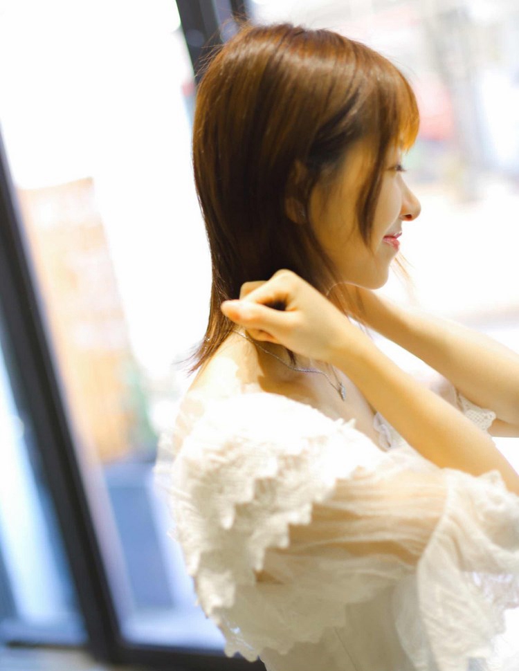 多情少妇蕾丝情趣内衣肥臀爆乳雪白肉体销魂荡魄美女照片