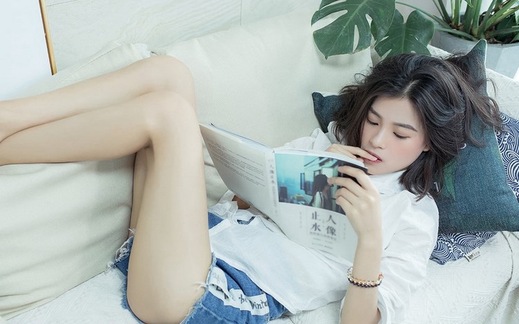 日本泳衣湿身死库水美女甜美诱惑户外性感写真图片