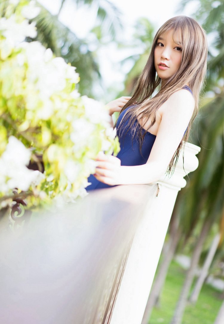 日本泳衣湿身死库水美女甜美诱惑户外性感写真图片