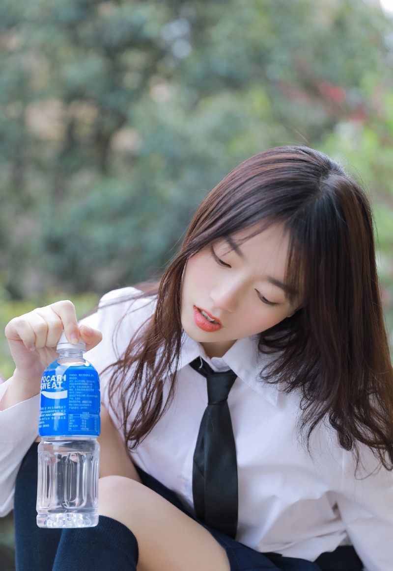 JK制服学生妹清纯俏丽女生图片