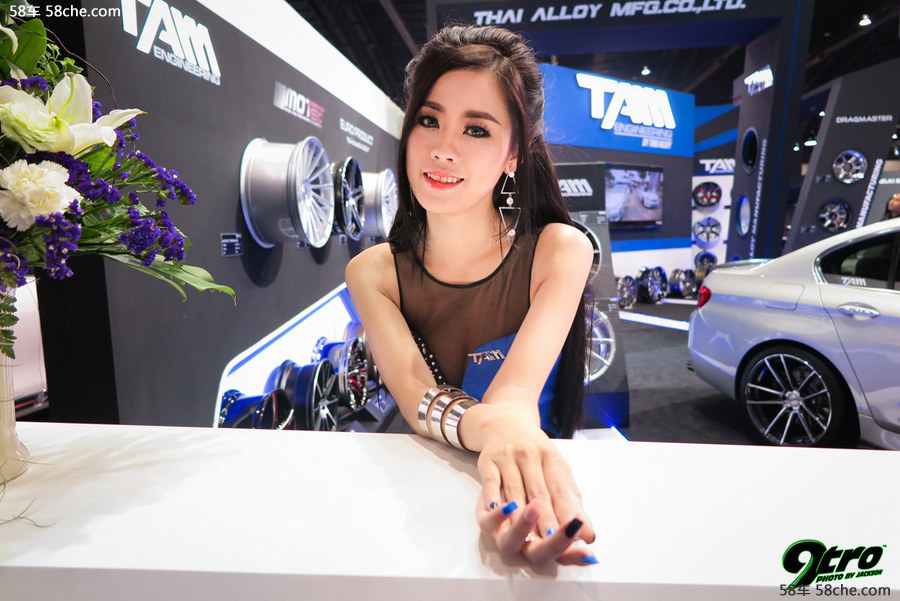 车展上争奇斗艳的性感美女身材波涛汹涌火辣性感美女私拍