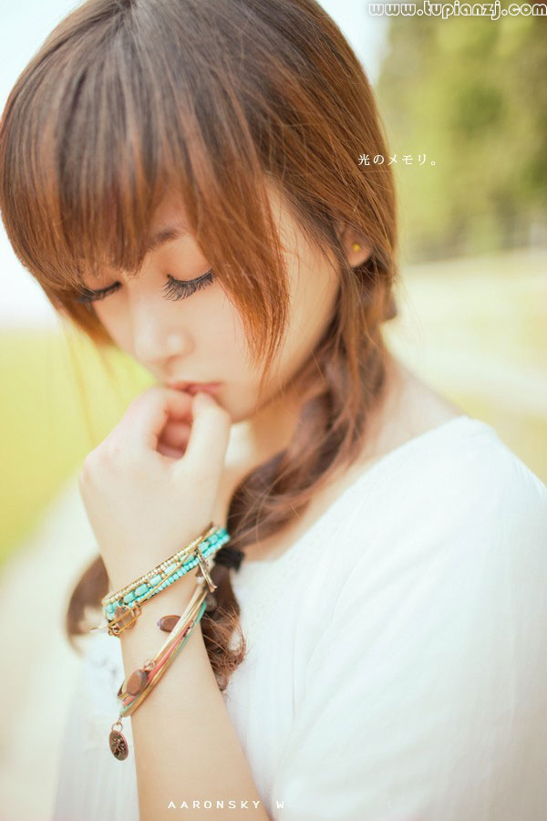 小清新私房美少女户外写真集