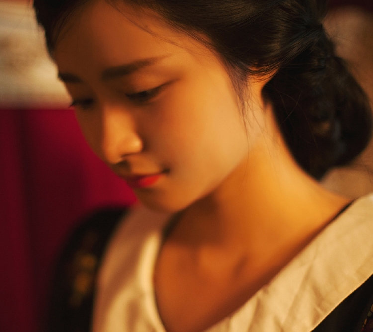 名媛气质美女优雅精致面容清纯萝莉私拍图片