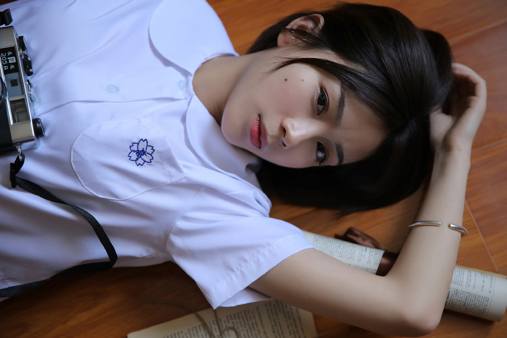 包臀裙黑丝长腿美妇周于希极品透视勾魂摄魄的美女写真