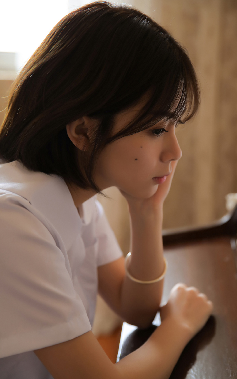 包臀裙黑丝长腿美妇周于希极品透视勾魂摄魄的美女写真