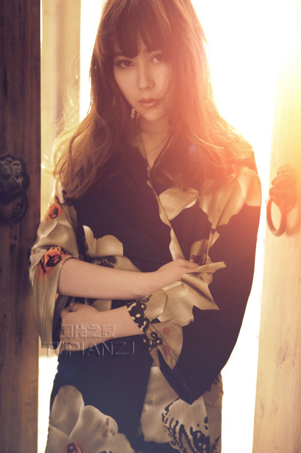 优雅迷人性感MM 火辣私房照