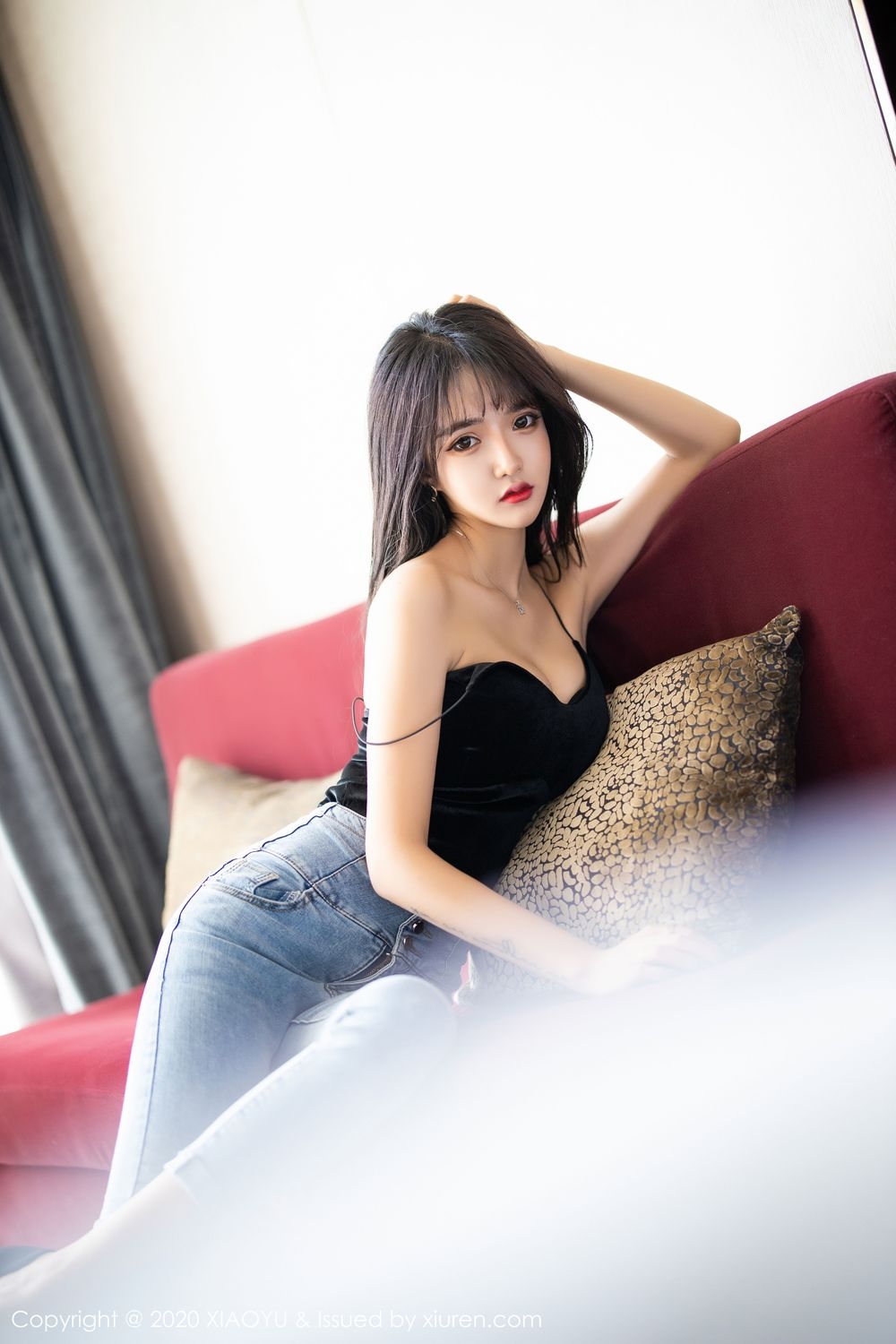 街拍头条女神翘臀丰乳大长腿极品绝色诱惑美女私拍