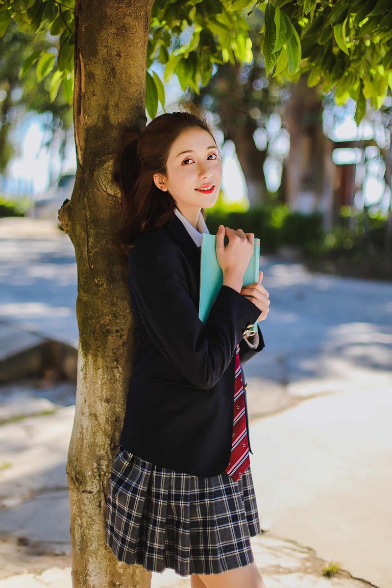 街拍头条女神翘臀丰乳大长腿极品绝色诱惑美女私拍