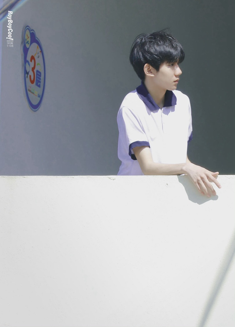 王源灿烂灿烂校服路透邻家学长氛围满分